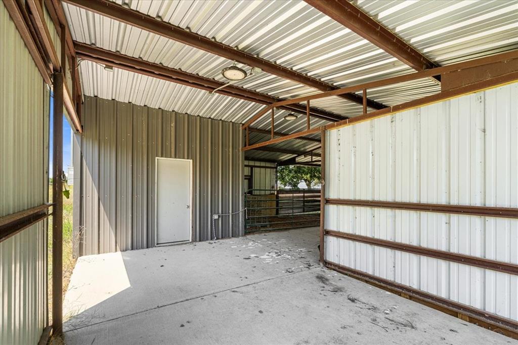1642 Nw County Road 1040 Property Photo 37