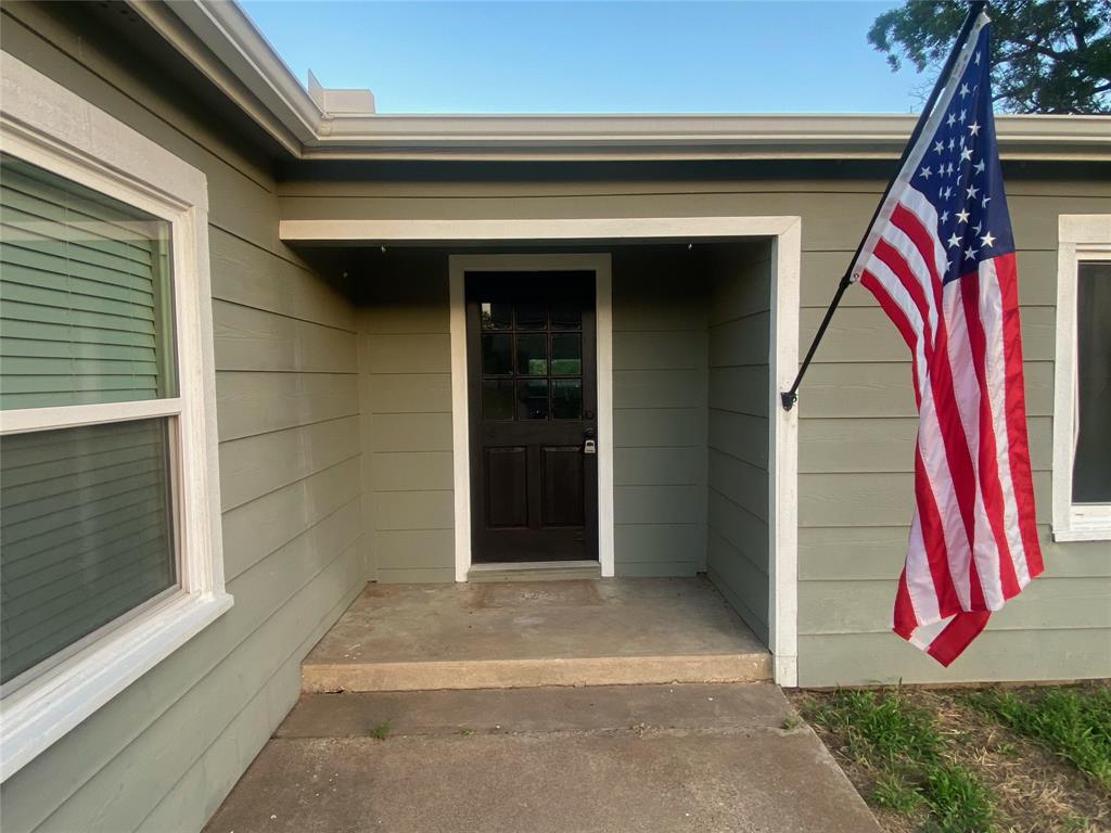 332 Illinois Property Photo 2