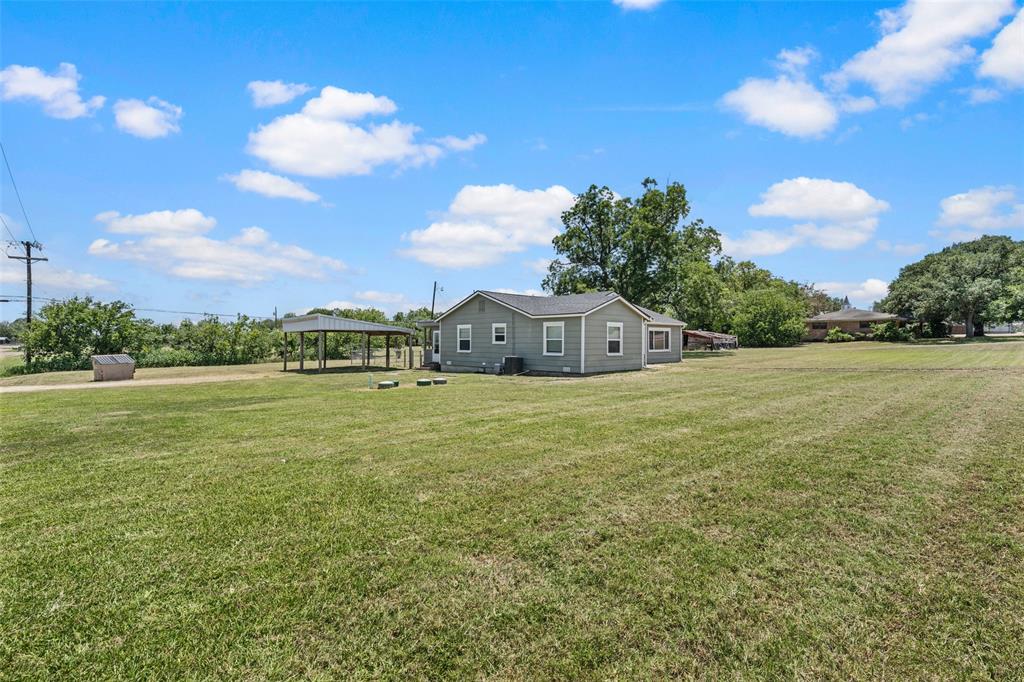 332 Illinois Property Photo 18