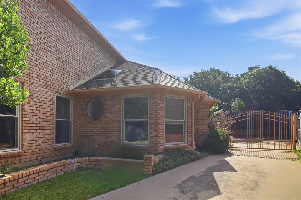6701 Mt Vernon Court Property Photo 3