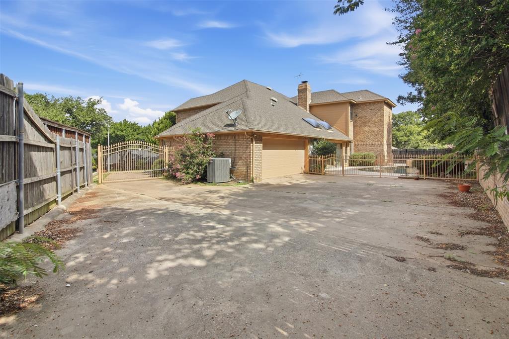 6701 Mt Vernon Court Property Photo 4