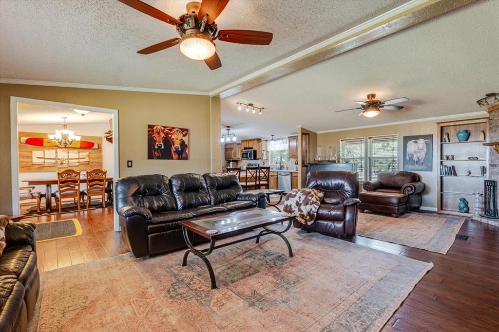 3637 Highway 281 Property Photo 10