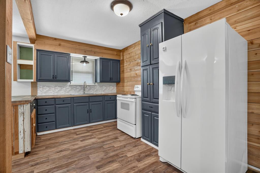 186 Garnet Road Property Photo 10