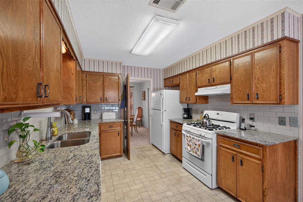 3302 Pine Haven Lane Property Photo 11
