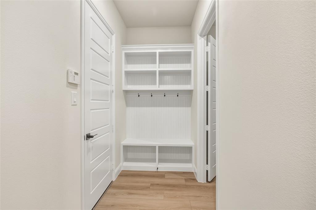 407 Sedgwick Drive Property Photo 15