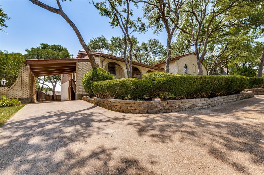 3202 Coronado Street Property Photo 1