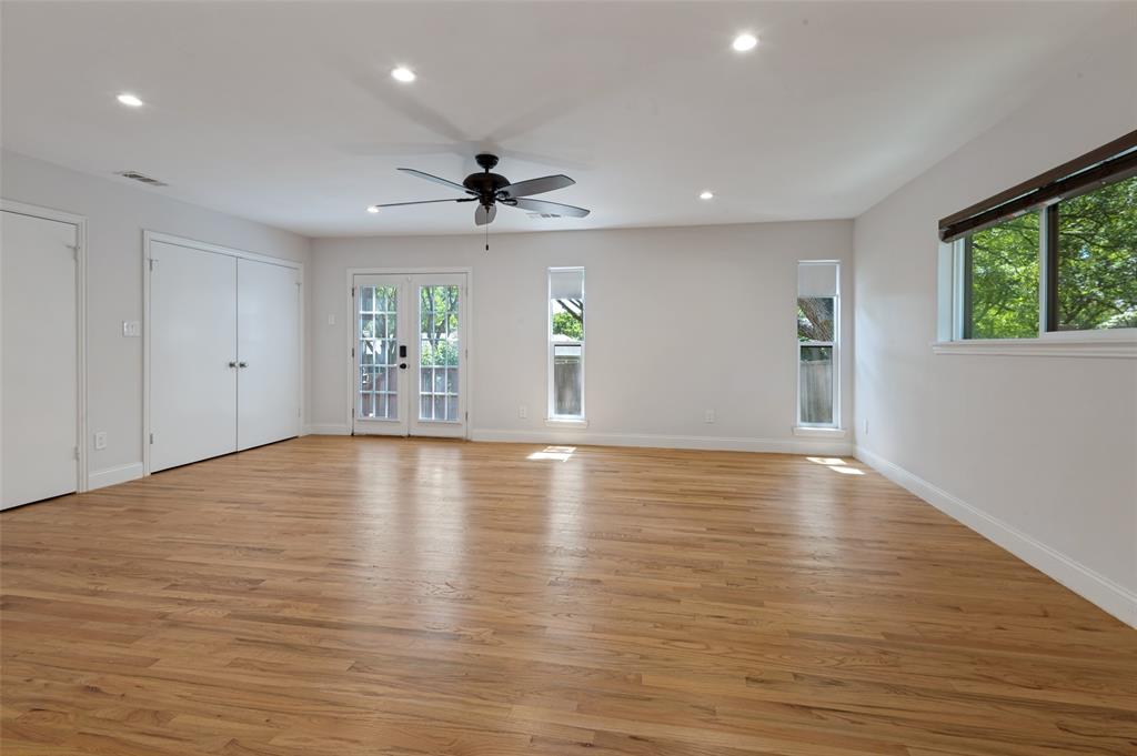 3202 Coronado Street Property Photo 18