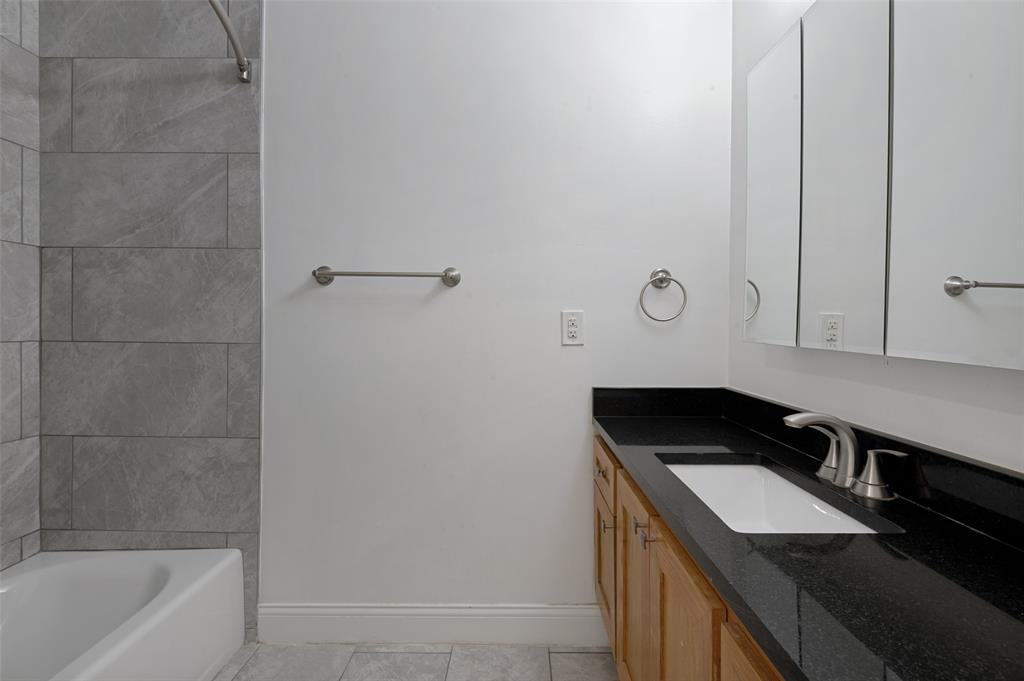 3202 Coronado Street Property Photo 23