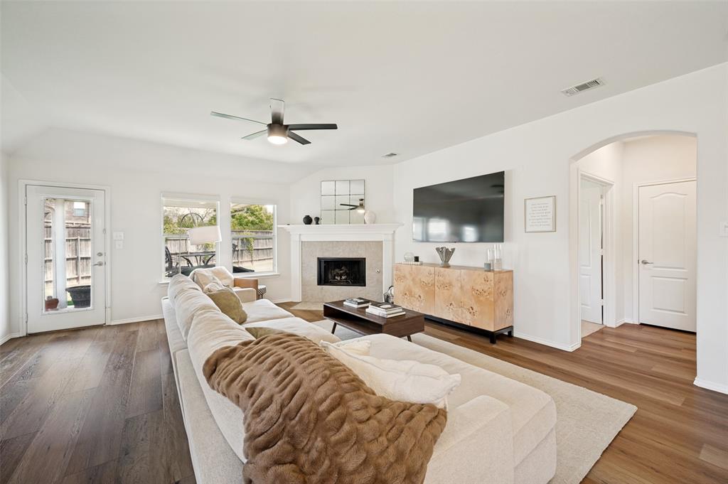 200 Ferndale Drive Property Photo 1