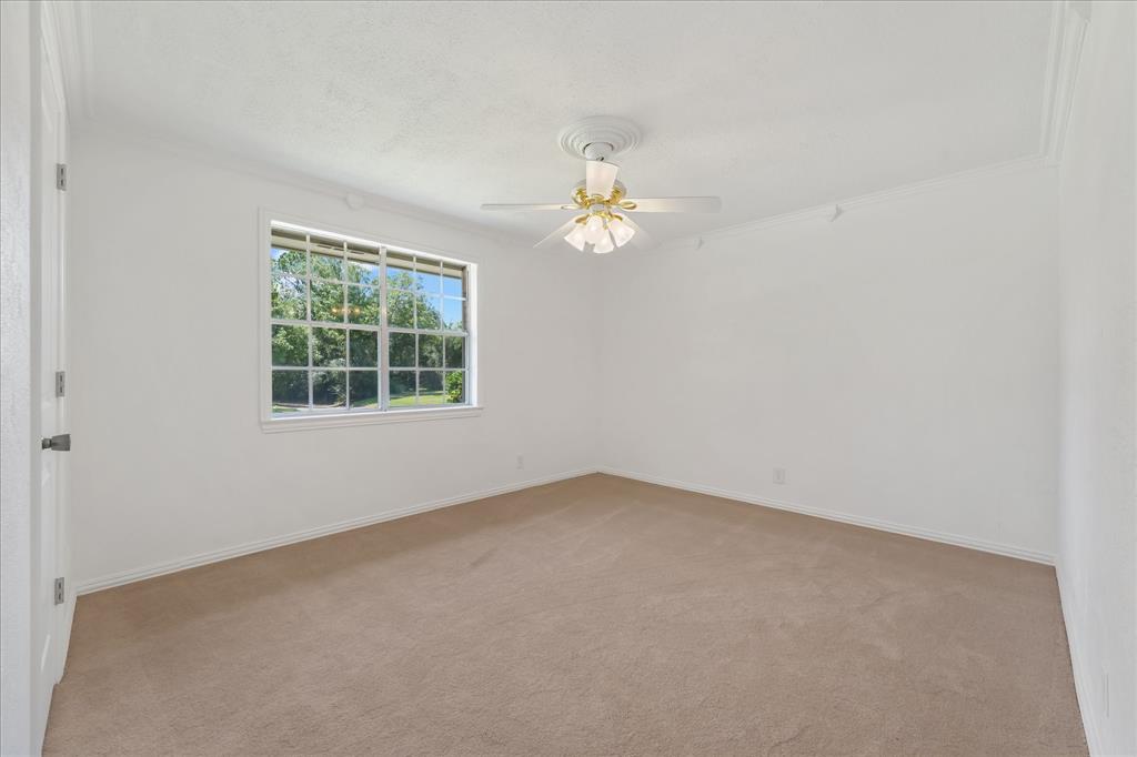 718 Ridgecrest Circle Property Photo 13