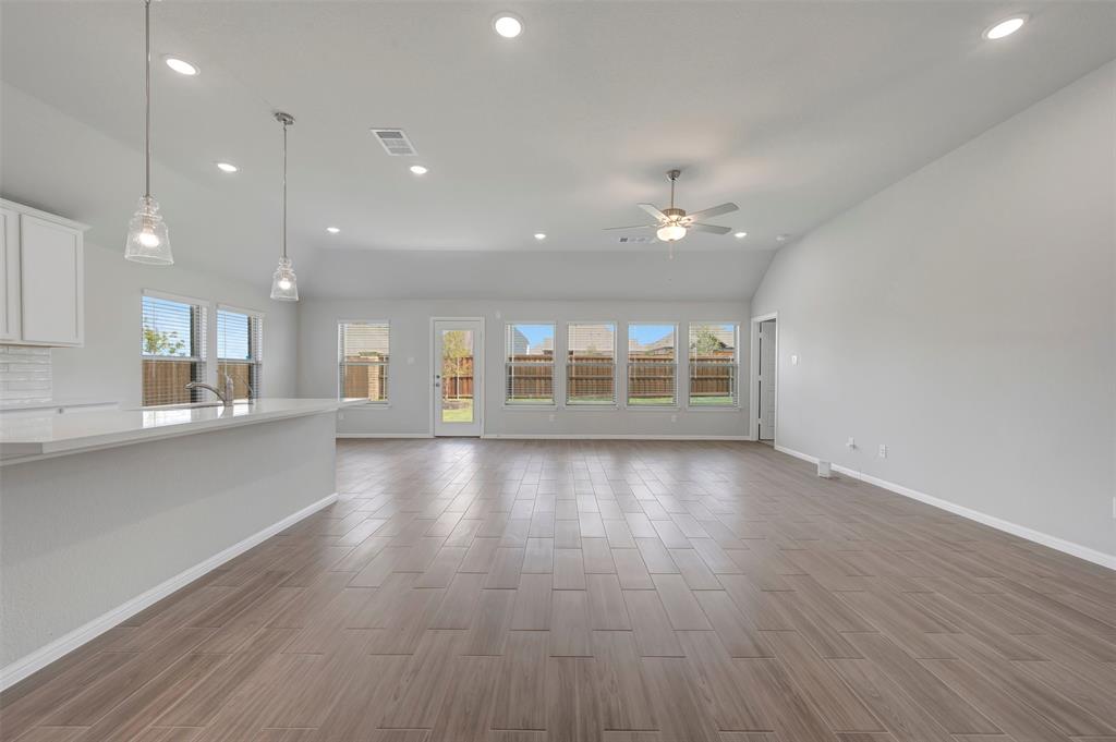 707 Grand Dale Drive Property Photo 15