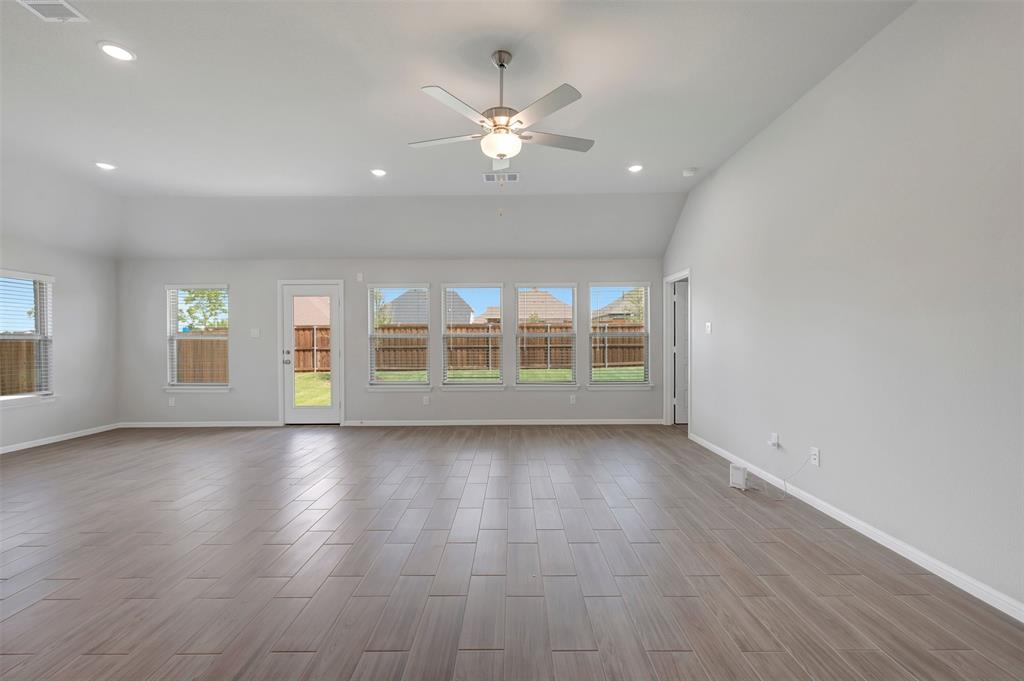 707 Grand Dale Drive Property Photo 17