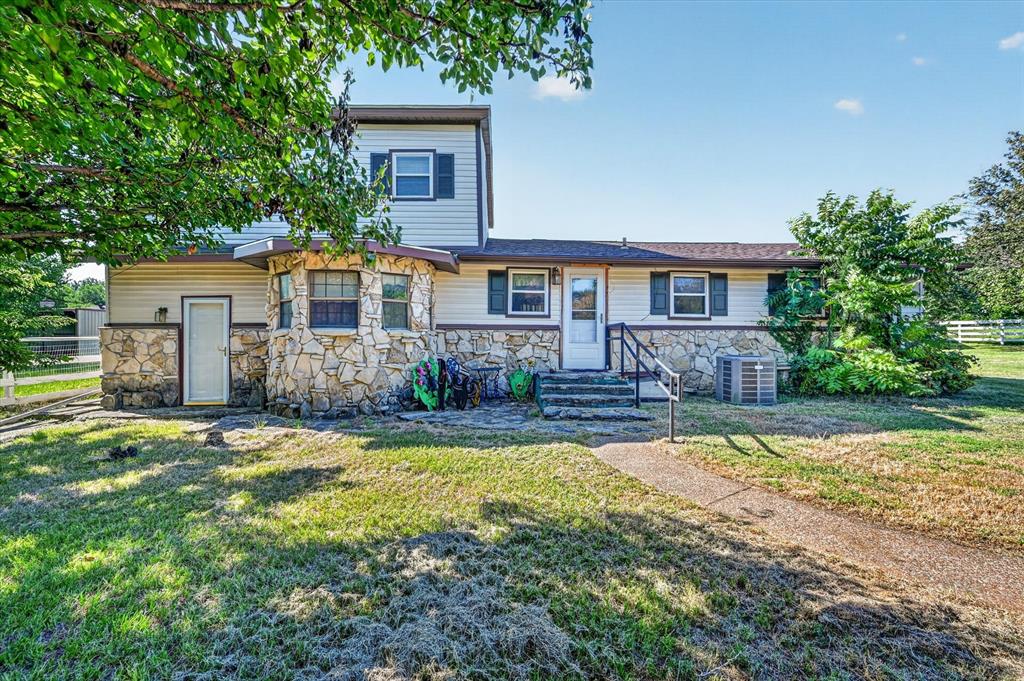 6709 County Road 527 Property Photo 1