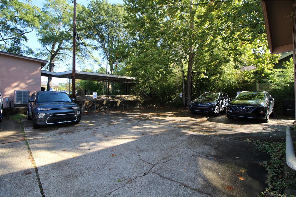 752 Dalzell Street Property Photo 1