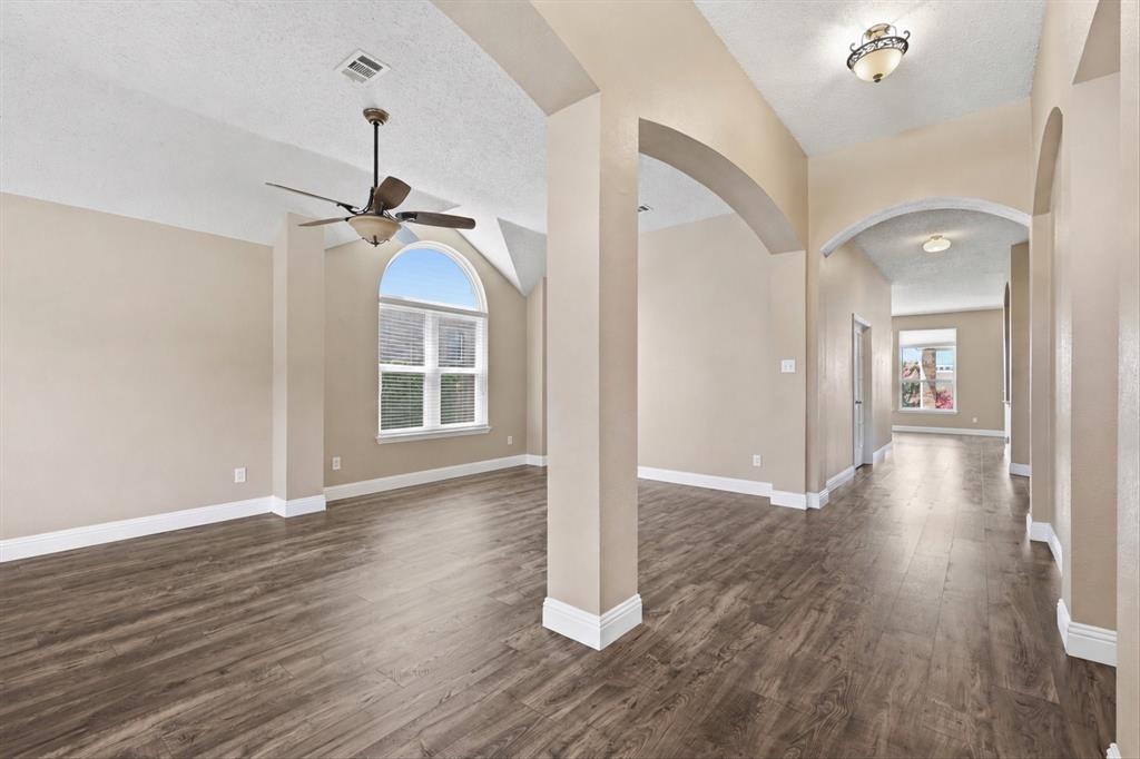 5541 Cranberry Drive Property Photo 3