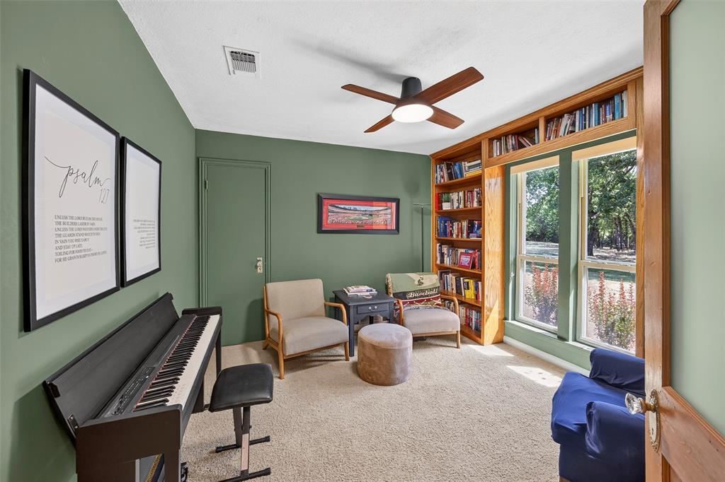 4601 Oak Drive Property Photo 11