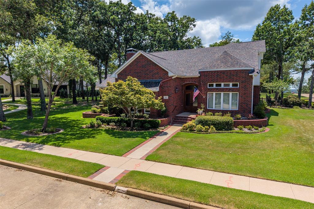 100 Red Oak Property Photo 1