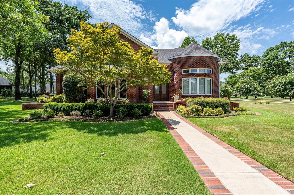 100 Red Oak Property Photo 3