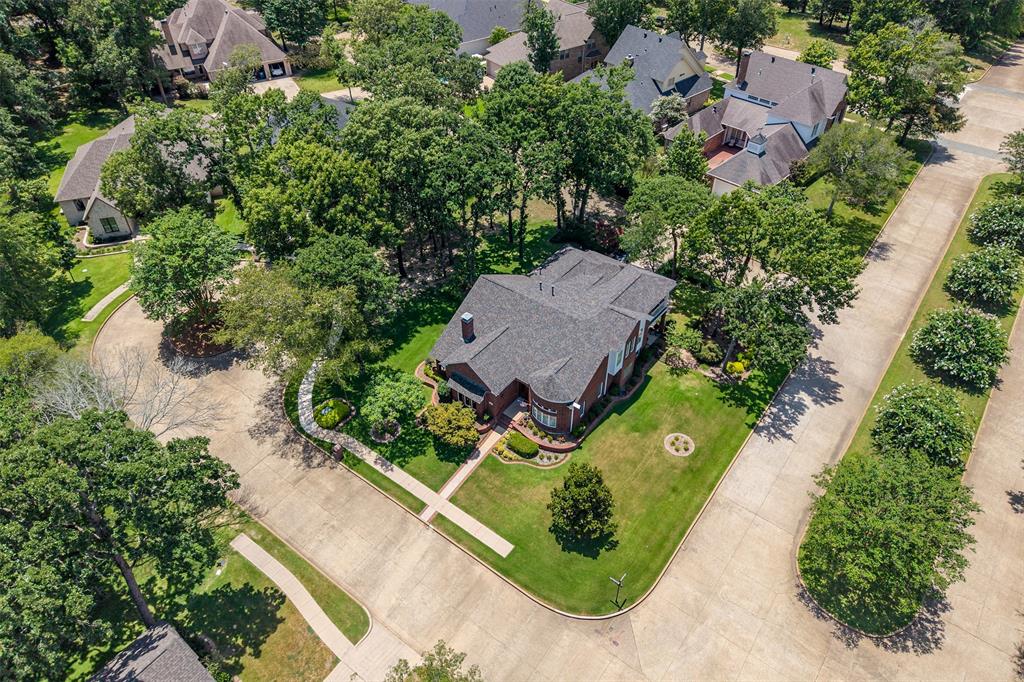100 Red Oak Property Photo 5