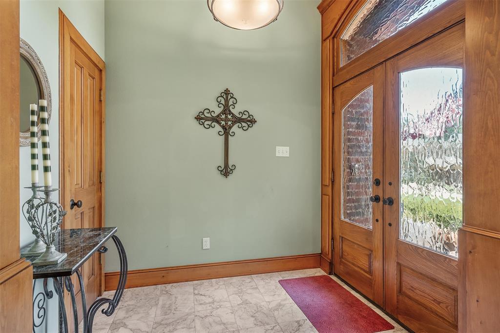 100 Red Oak Property Photo 7