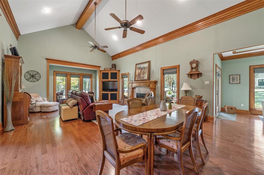 100 Red Oak Property Photo 13