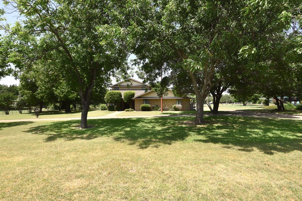 1027 Sherman Drive Property Photo 2