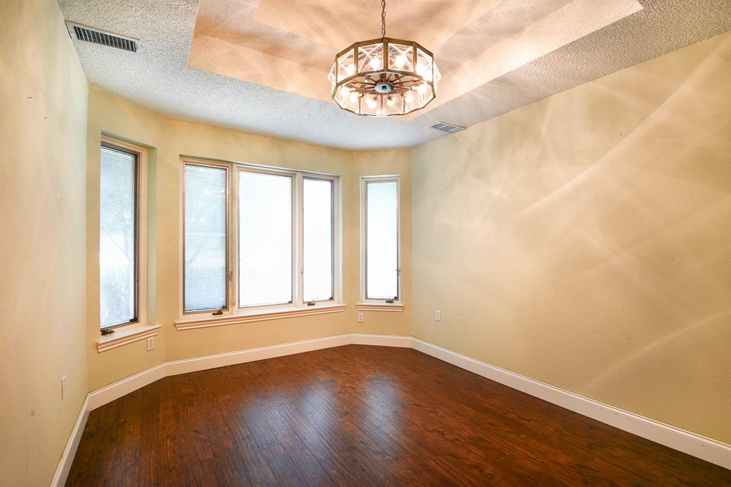 1027 Sherman Drive Property Photo 5