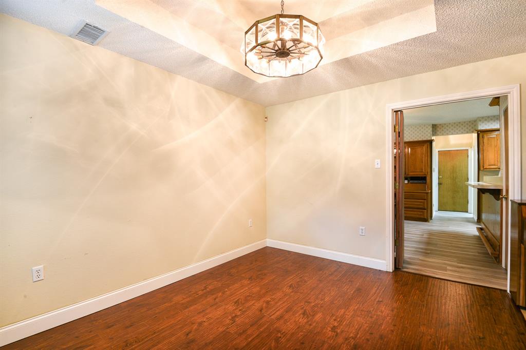 1027 Sherman Drive Property Photo 6