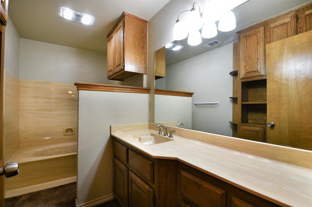 1027 Sherman Drive Property Photo 17