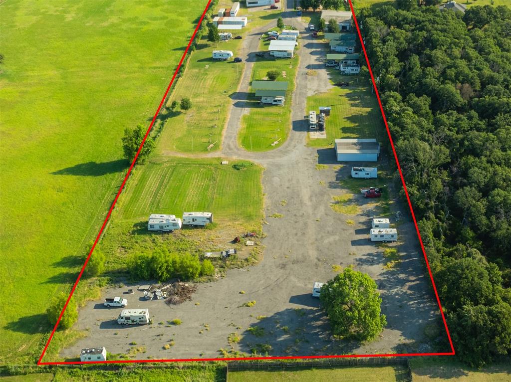 2520 E Highway 199 Property Photo 3