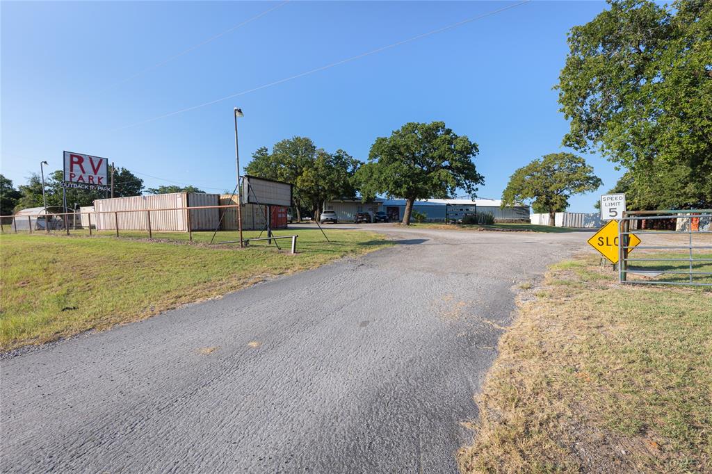 2520 E Highway 199 Property Photo 19