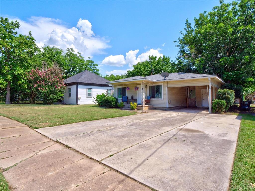 626 E South Street Property Photo 4