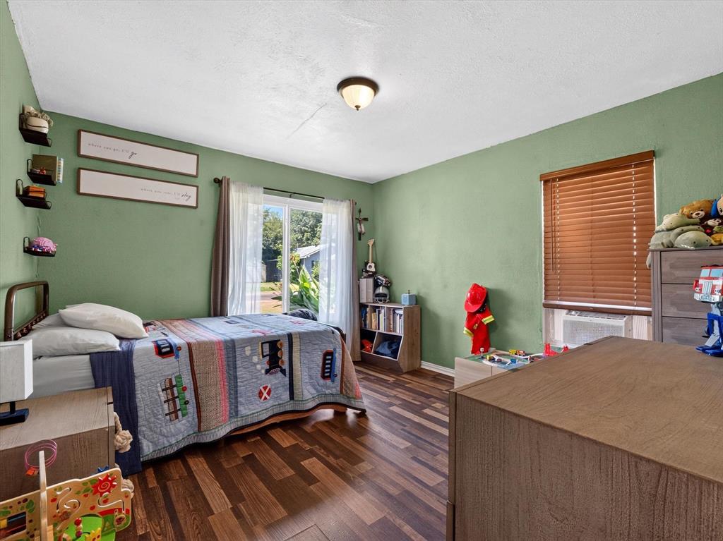 626 E South Street Property Photo 15
