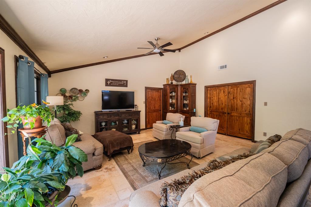 1200 Melony Drive B Property Photo 13