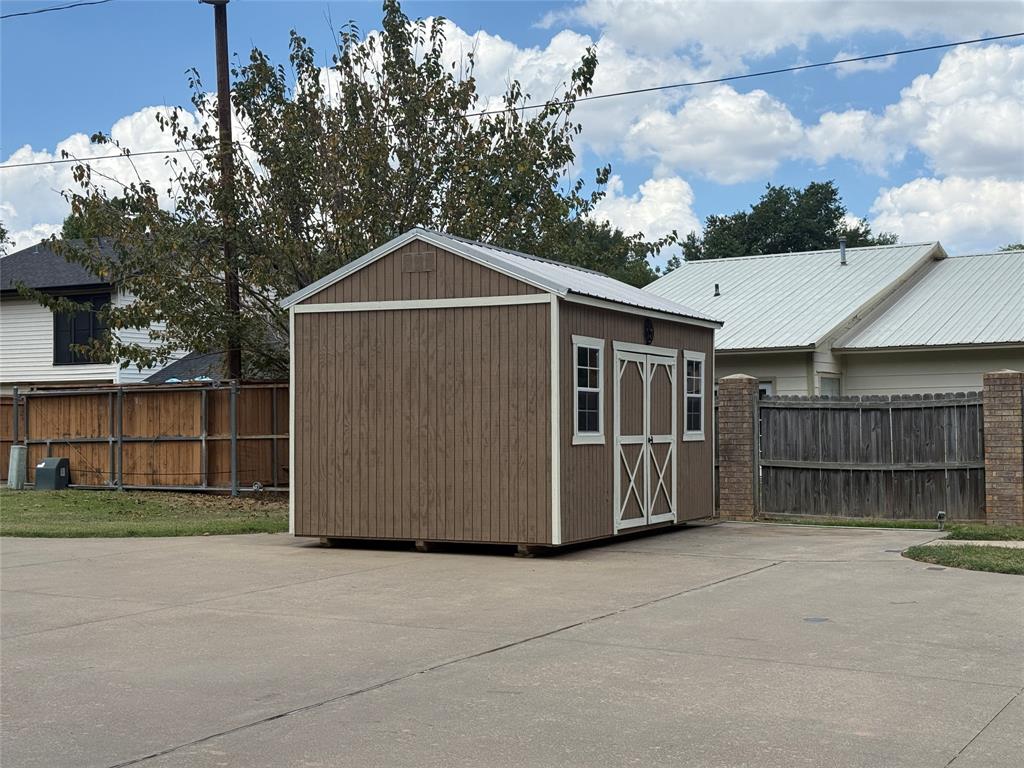 1200 Melony Drive B Property Photo 36