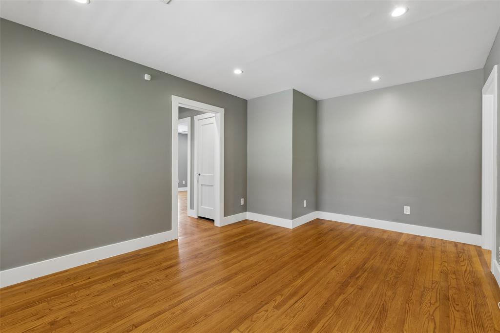 3211 Lawnview Avenue Property Photo 6