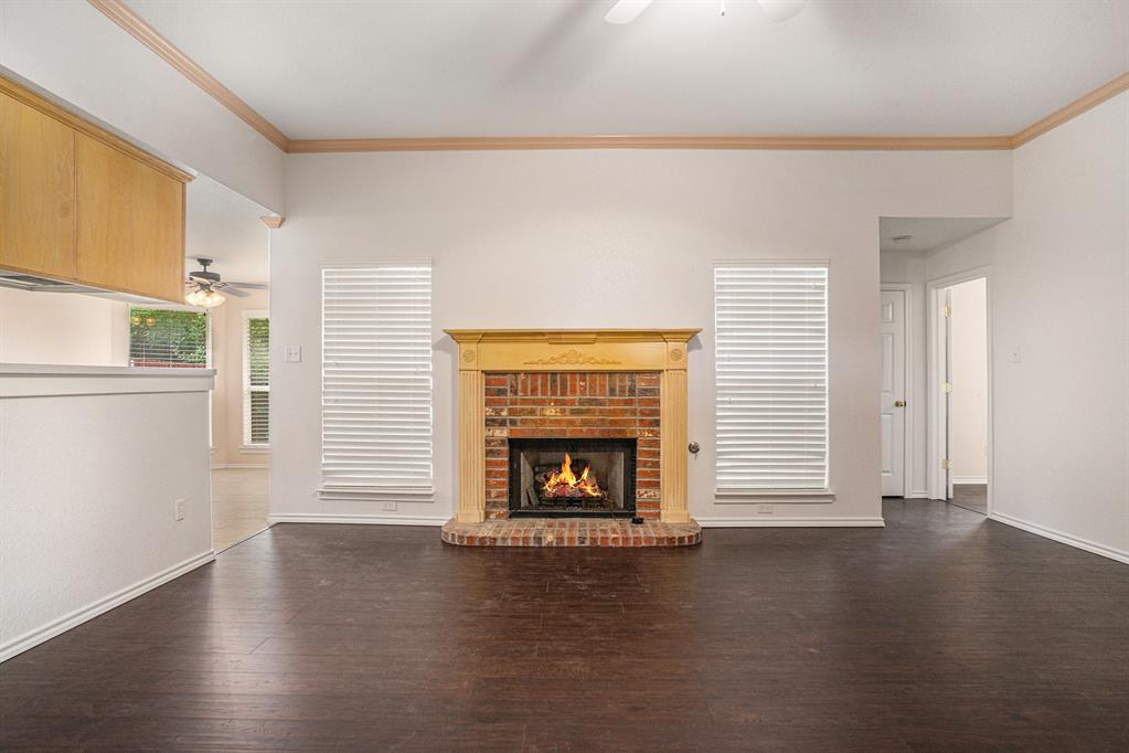 1307 Hyde Park Boulevard Property Photo 6
