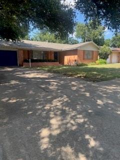 709 Valley View Drive Property Photo 1