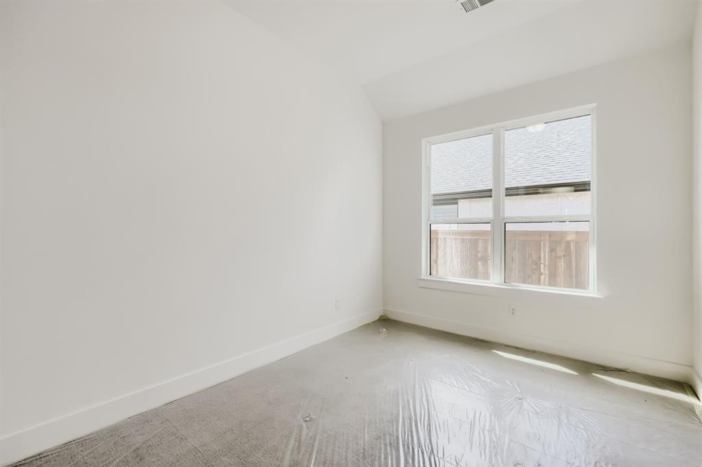 1813 Flowerfield Lane Property Photo 7