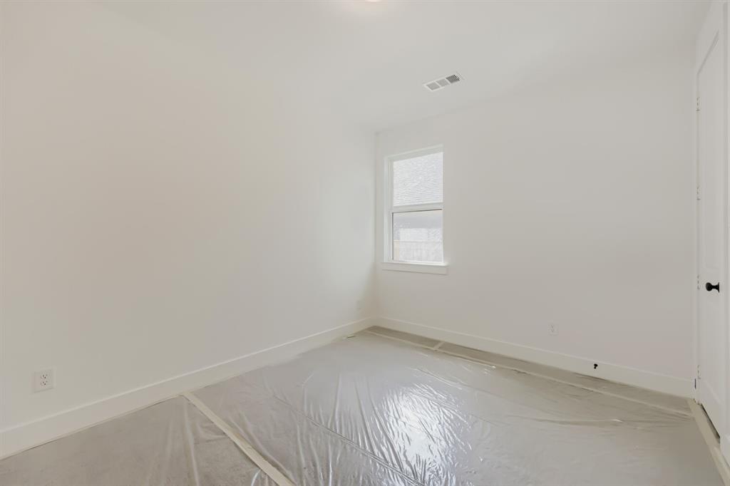 1813 Flowerfield Lane Property Photo 19