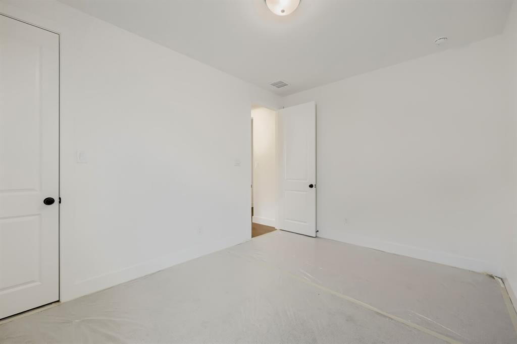 1813 Flowerfield Lane Property Photo 20