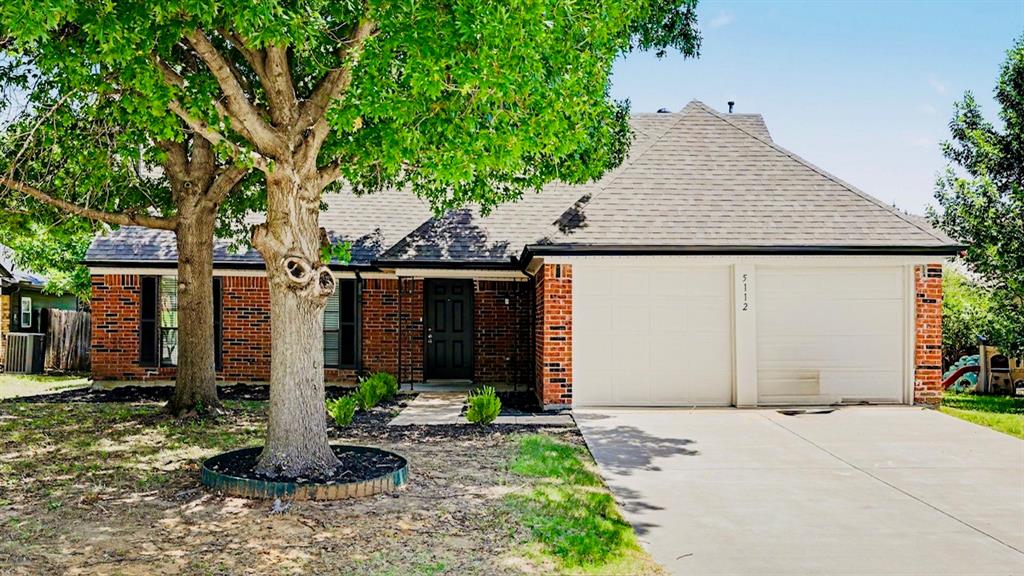 5112 Grady Court Property Photo 1