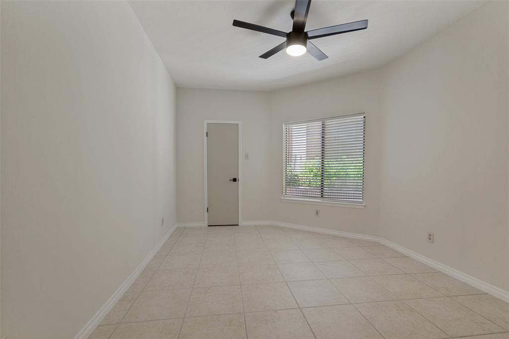 5550 Spring Valley Road C16 Property Photo 4