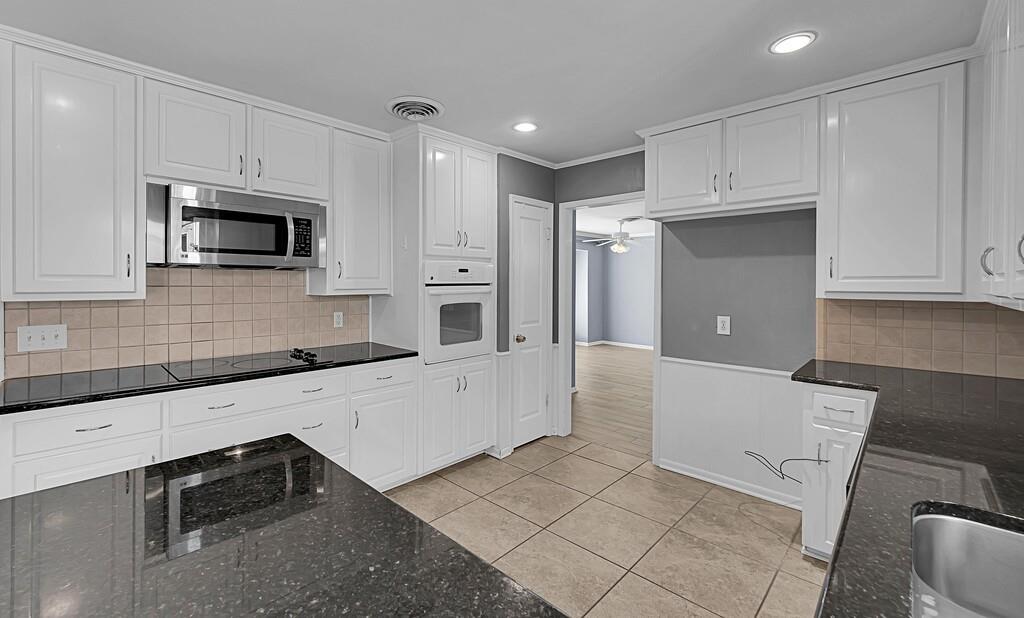 56 Sugar Creek Place Property Photo 11