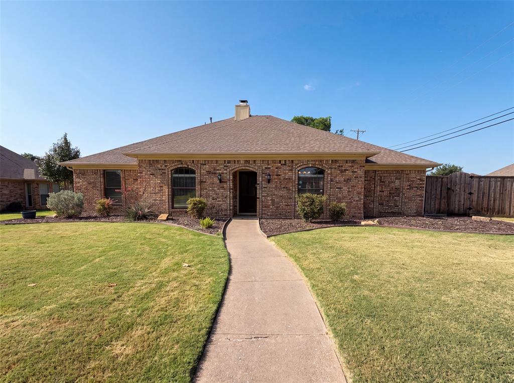 3032 Laguna Drive Property Photo 1