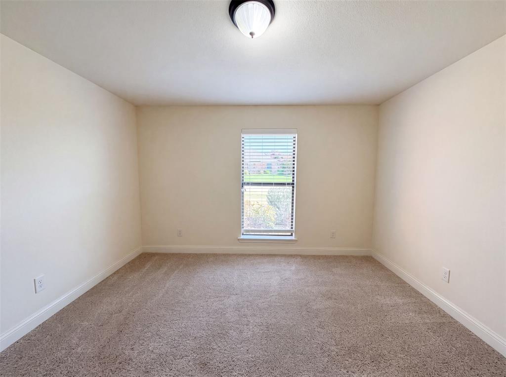 3032 Laguna Drive Property Photo 3