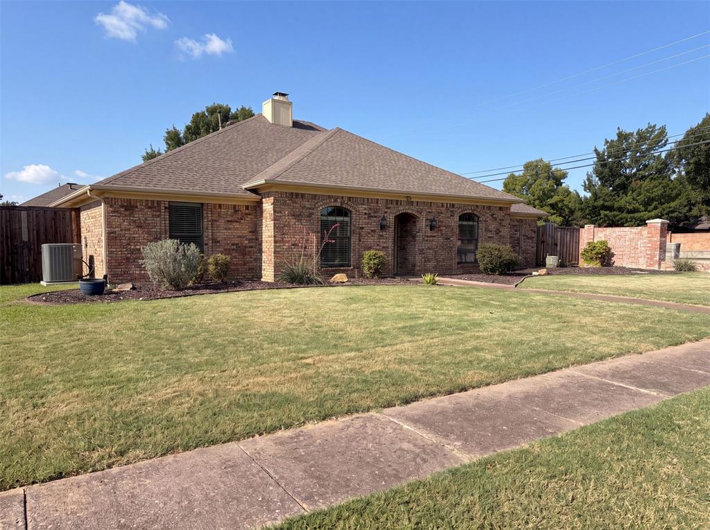 3032 Laguna Drive Property Photo 5