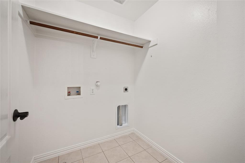2661 Jacobson Drive Property Photo 14