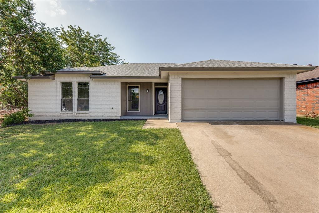 6348 N Park Drive Property Photo 1