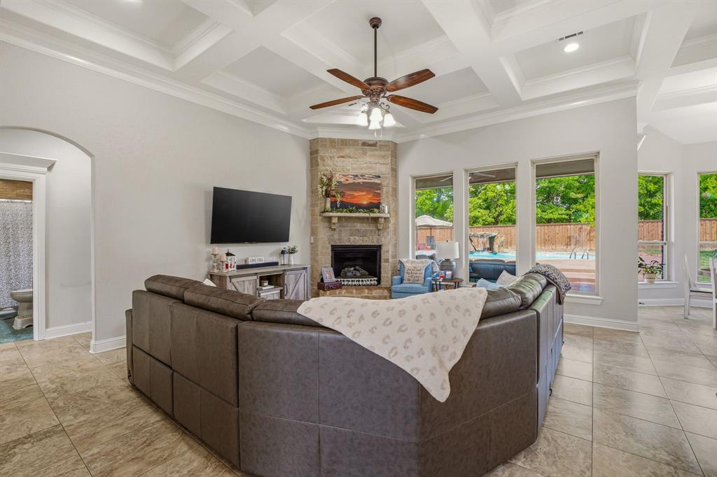 1035 Walking Horse Drive Property Photo 4